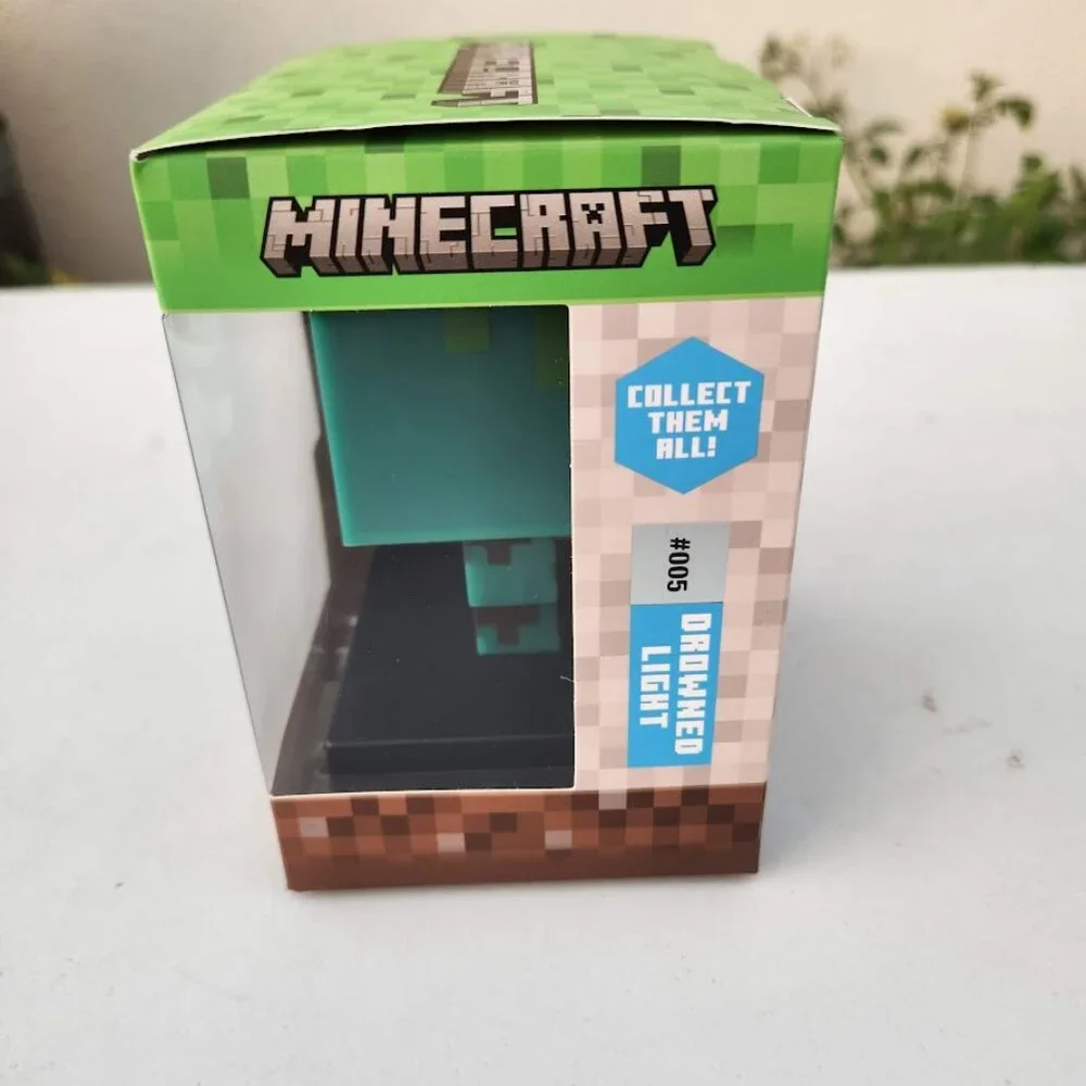 NEW Paladone Minecraft Skeleton Icon Light Nightlight Night Light Decor Bedroom